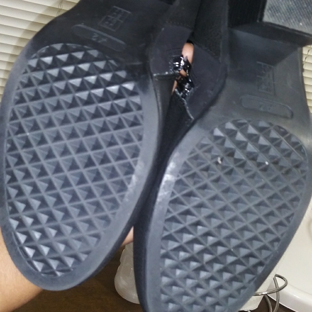 Black booties - Picture 3 of 5